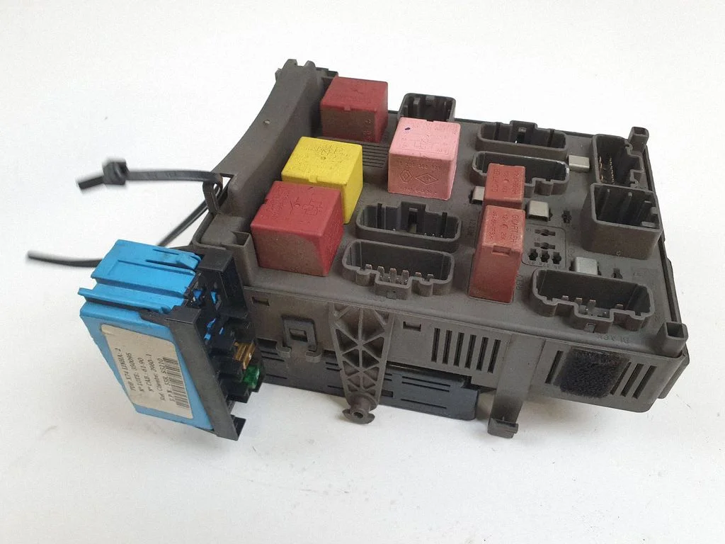 Drošinātāju bloks 8200292640