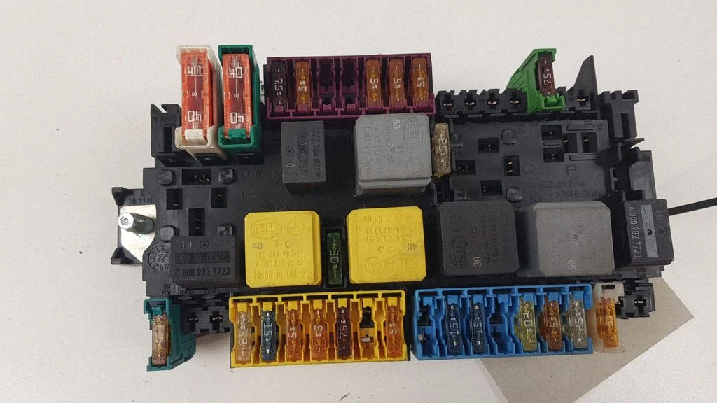 Drošinātāju bloks A2469067100
