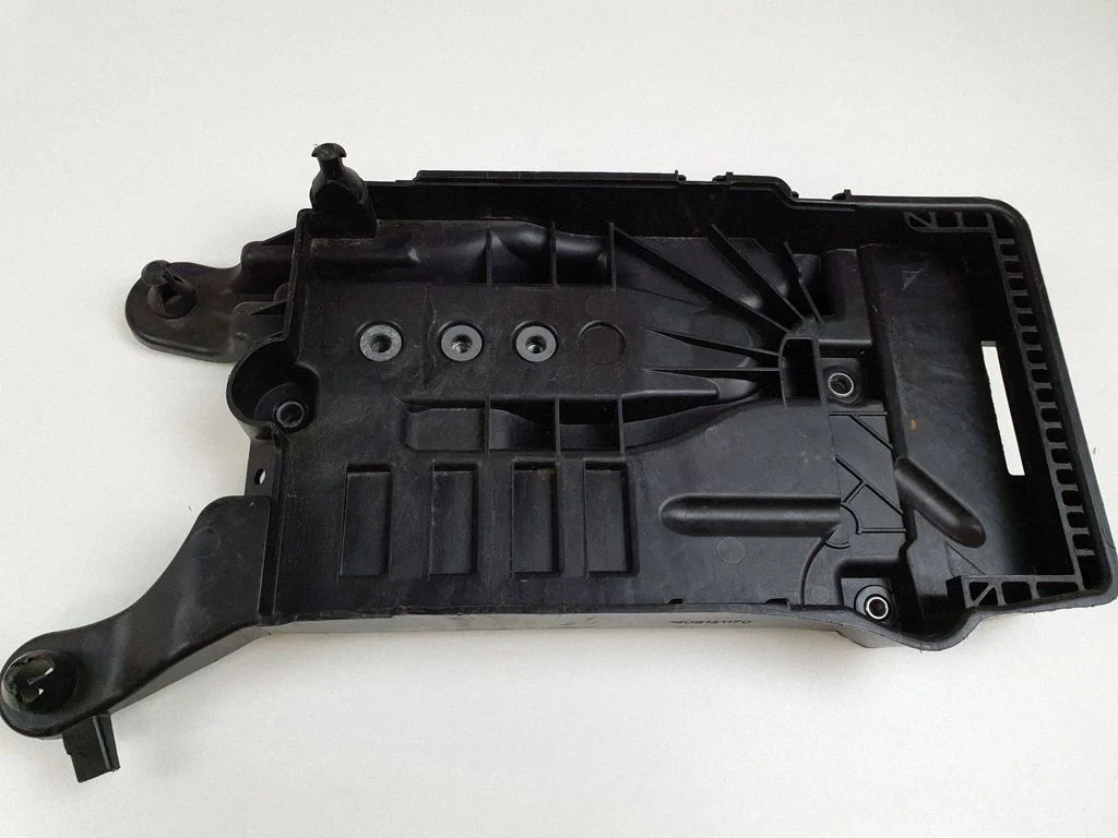 Battery tray 2Q0915331