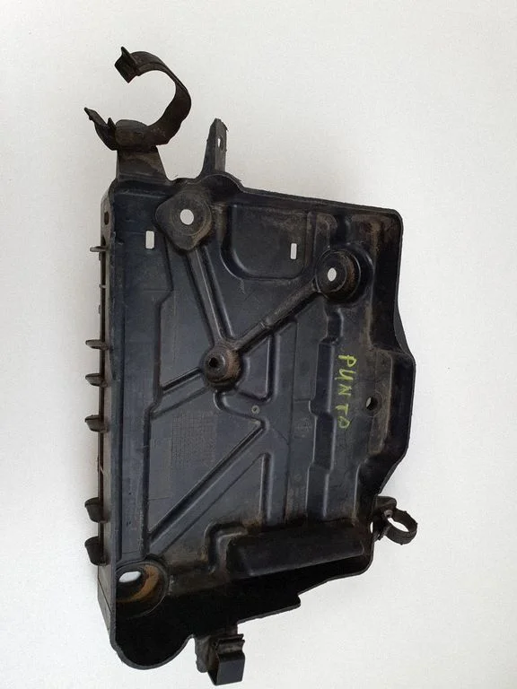 Battery tray – Fiat Punto (188) (1999-2010)