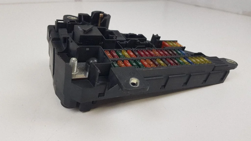 Drošinātāju bloks 518956057