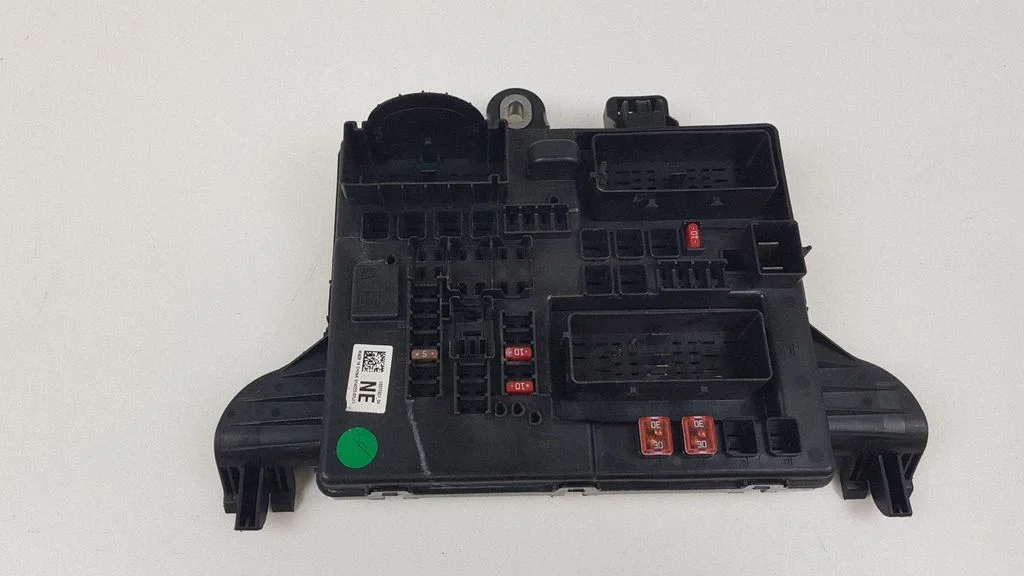 Fuse module 1327732104