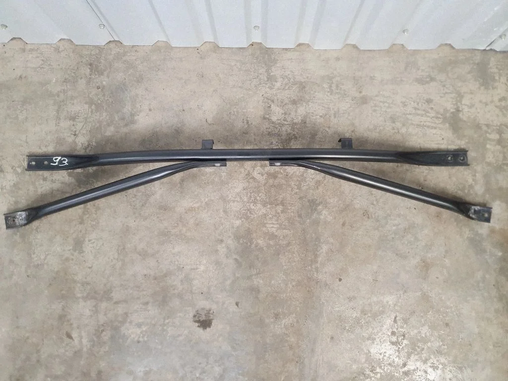 Other engine bay part 8R0805629G