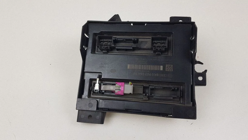 Comfort/convenience module – Audi A4 Allroad B8 (2008-2016)