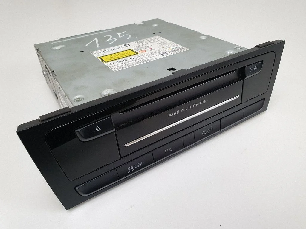 Radio/CD/DVD/GPS head unit – Audi Q5 SQ5 8R (2008-2017)