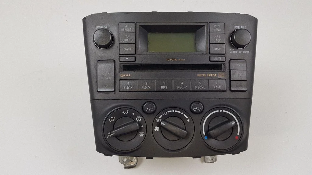 Radio/CD/DVD/GPS head unit CQTS6670G