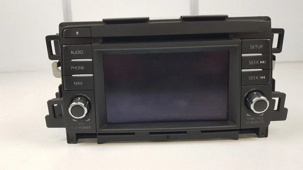 Radio/CD/DVD/GPS head unit CVVM42F4JM