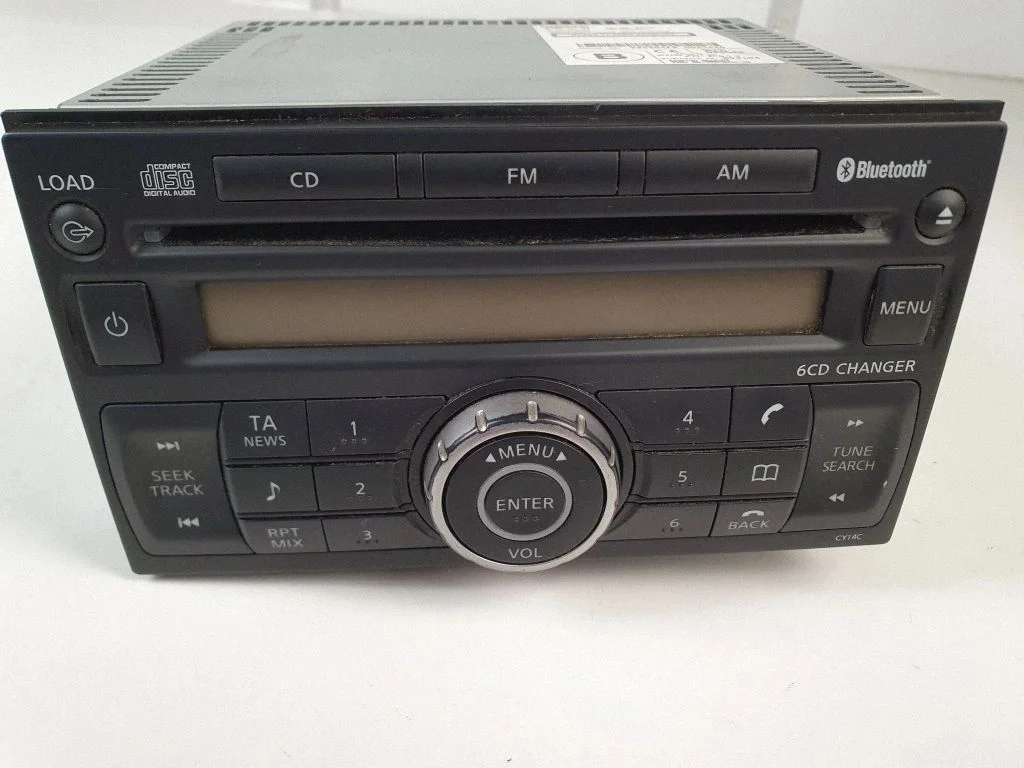 Radio/CD/DVD/GPS head unit – Nissan Qashqai+2 (2008-2010)