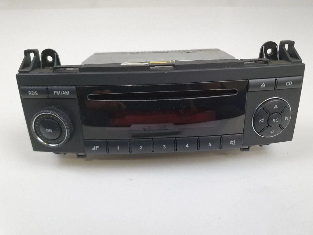 Radio/CD/DVD/GPS head unit A1698200386 – Mercedes-Benz B-Class W245 (2005-2011)