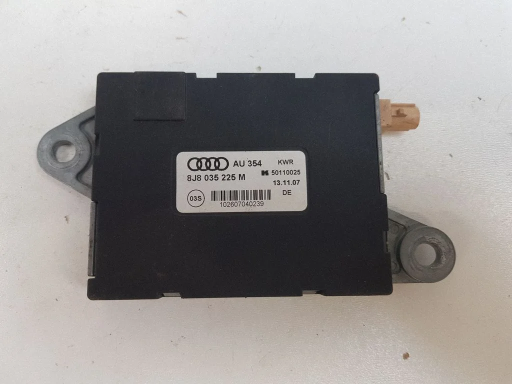 Antenas pastiprinātājs – Audi TT TTS Mk2 (2006-2014)