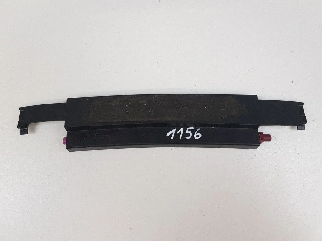 Aerial antenna amplifier 3D0035507 – Volkswagen Phaeton (2002-2016)