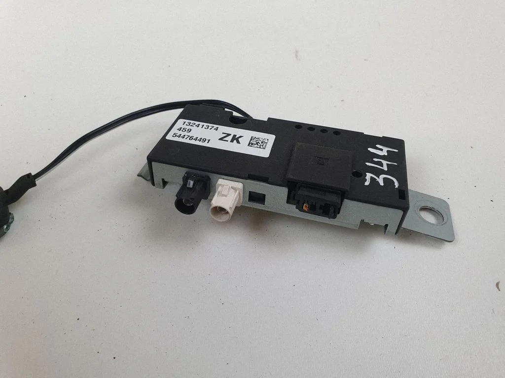 Antenas pastiprinātājs – Opel Insignia A (2008-2017)