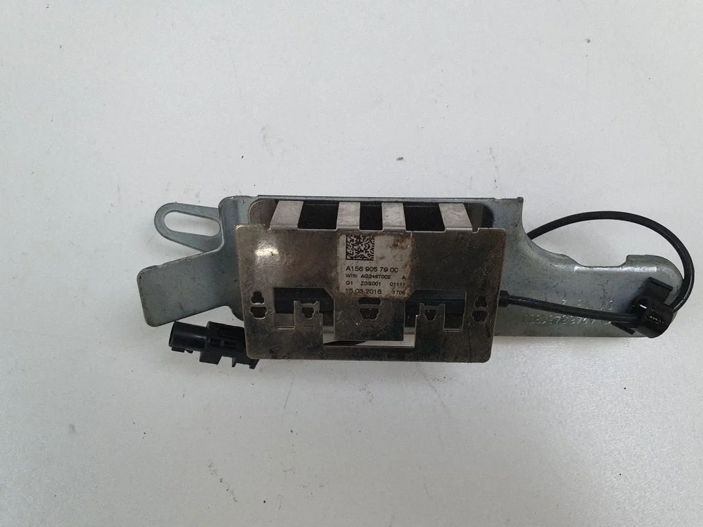 Antenas pastiprinātājs A1569057900
