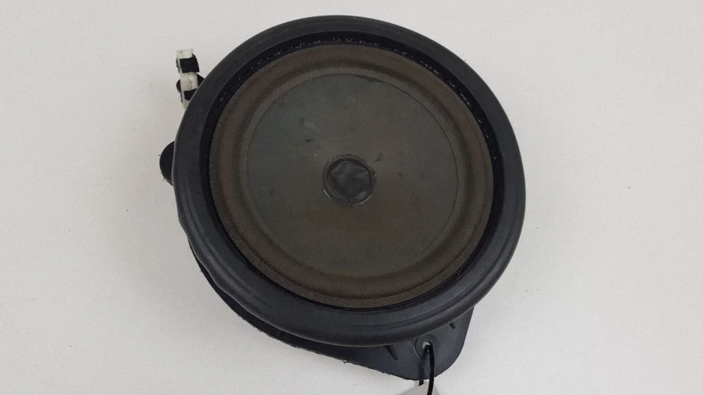 Front door speaker – Audi A3 S3 8P (2003-2012)