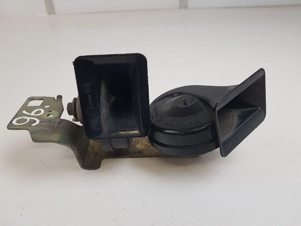 Horn signal 6935709