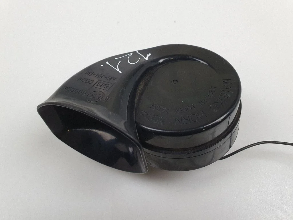 Horn signal – Lexus GS 300 350 430 450H (2005-2012)