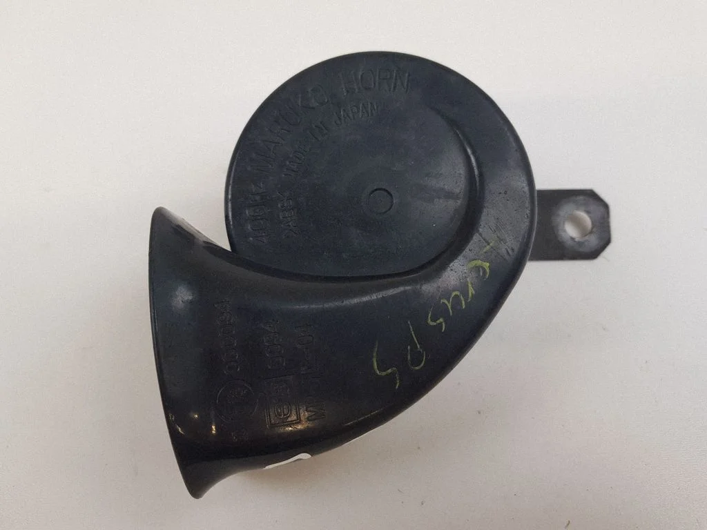 Horn signal E13000094 – Lexus GS 300 350 430 450H (2005-2012)