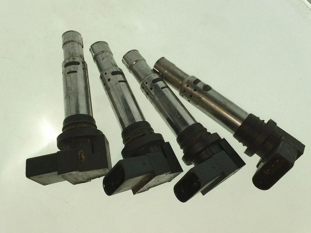High voltage ignition coil 036905715F