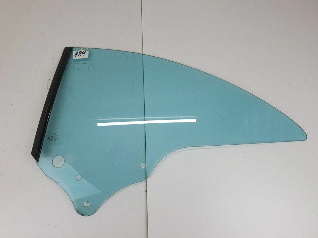 Rear side window 43R001026