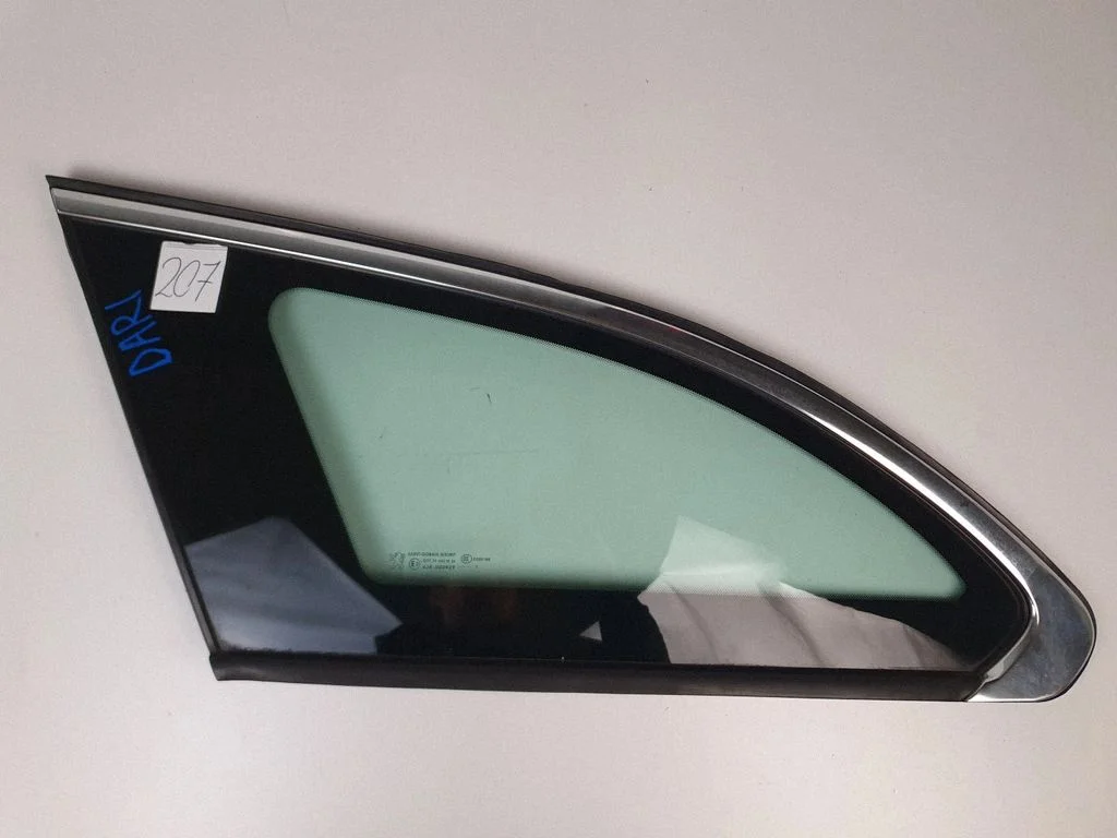 Rear side window 43R000929