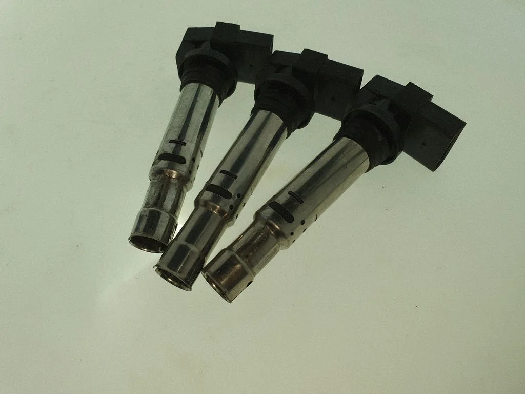 High voltage ignition coil 0986221023
