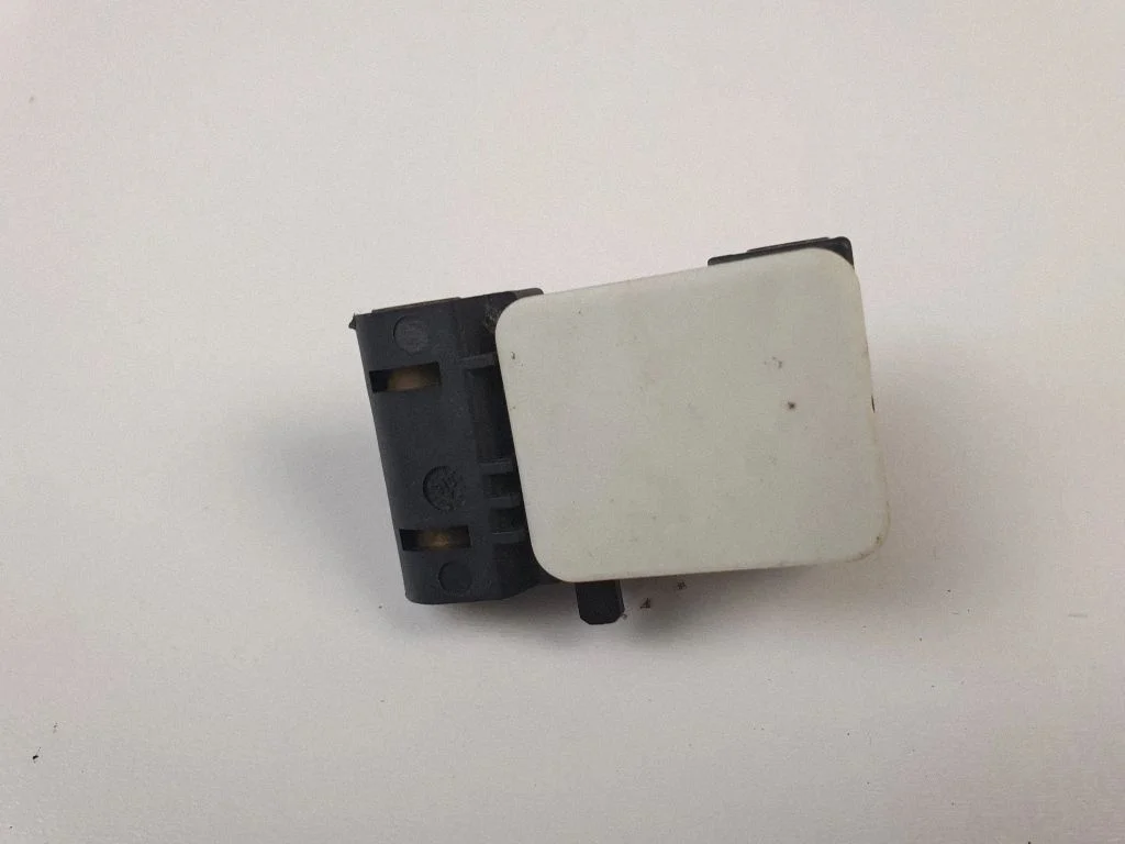 Airbag deployment crash/impact sensor 6956485