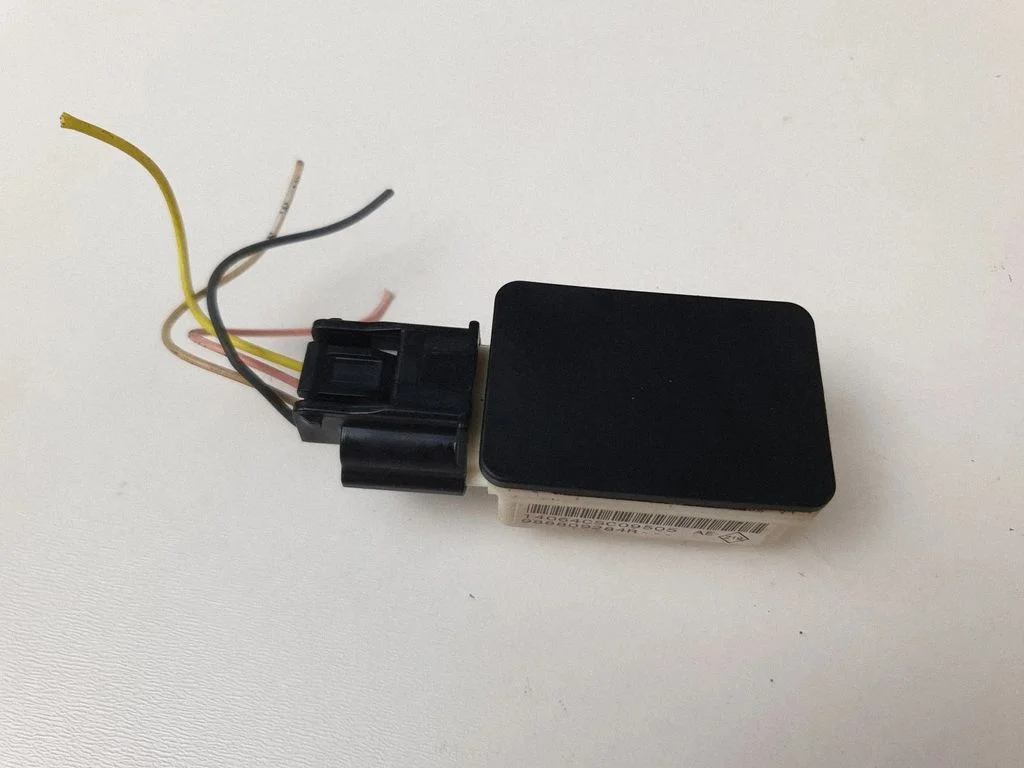 Drošības spilvenu trieciena sensors 988809284R