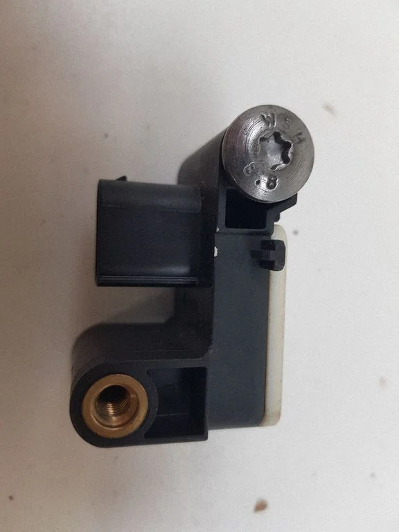 Airbag deployment crash/impact sensor 6911003