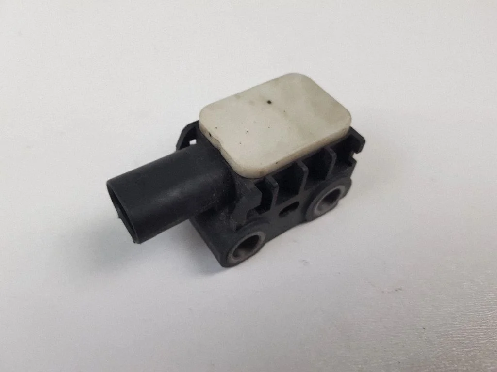 Drošības spilvenu trieciena sensors – BMW X5 E70 (2006-2013)