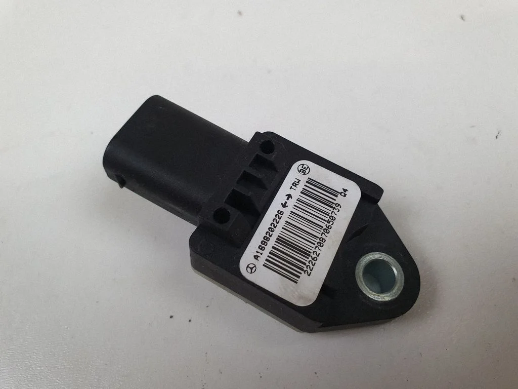 Airbag deployment crash/impact sensor – Mercedes-Benz B-Class W245 (2005-2011)