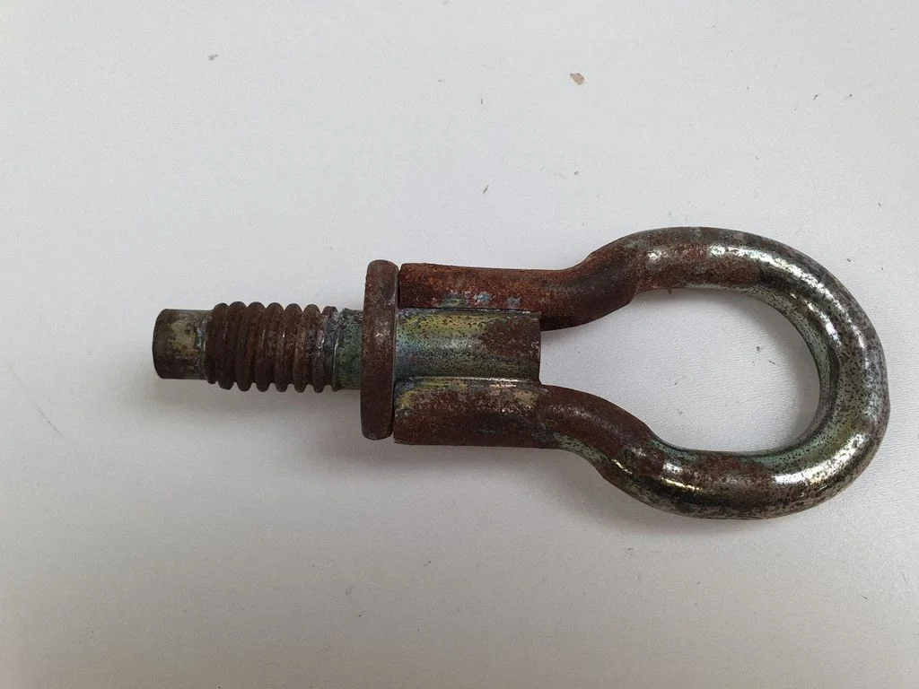 Towing hook eye – Ford Focus C-MAX (2003-2010)