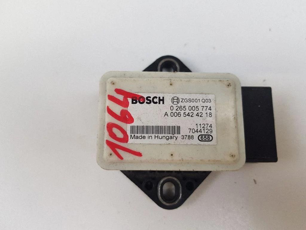 ESP (stabilitātes sistēmas) sensors (paātrinājuma sensors) A0065424218