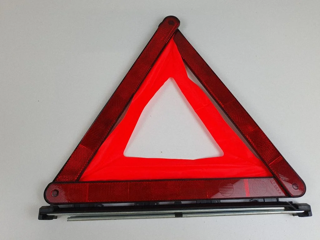 Emergency warning sign 1095535