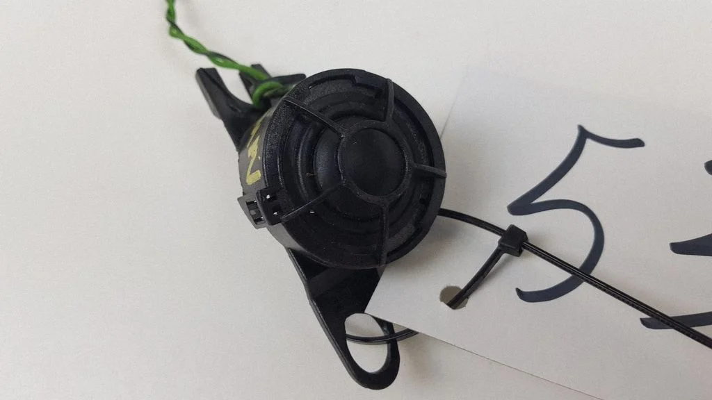 Front door high frequency speaker 8368232
