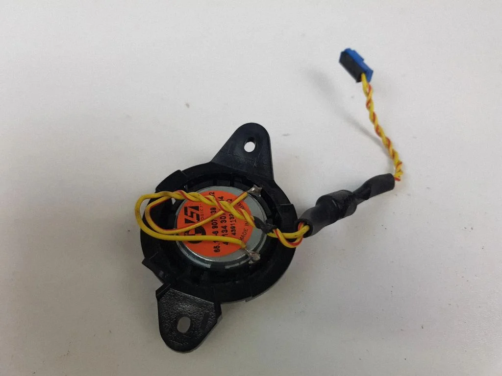 Front door high frequency speaker – BMW 5 Series F10 F11 (2009-2016)