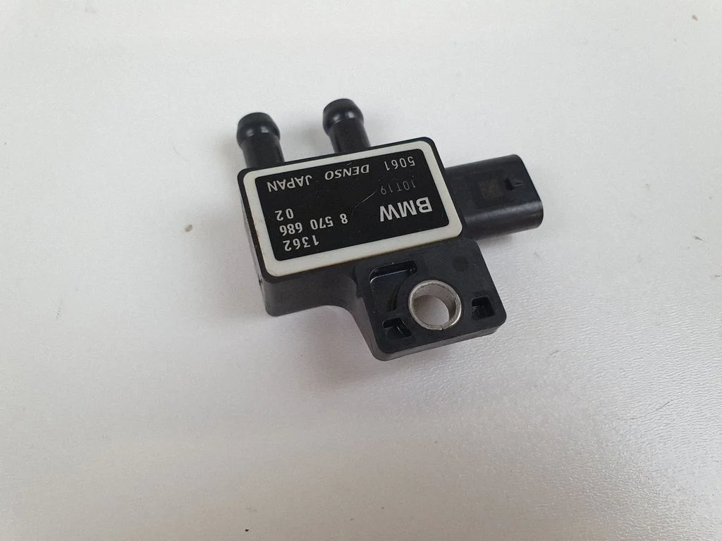 Exhaust gas pressure sensor – BMW 5 Series G30 G31 G38 (2016-)