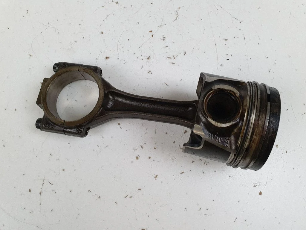 Piston with connecting rod – Volkswagen Touareg I (2002-2010)