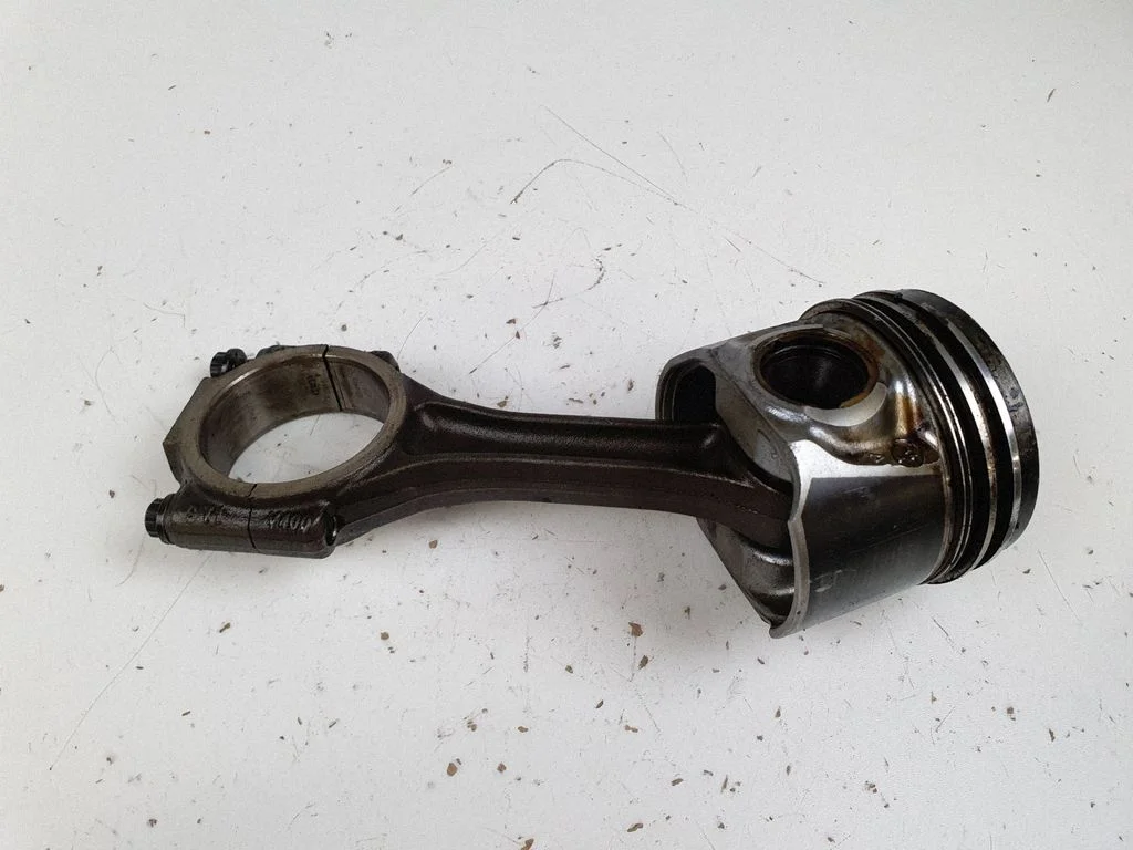 Piston with connecting rod – Volkswagen Touareg I (2002-2010)