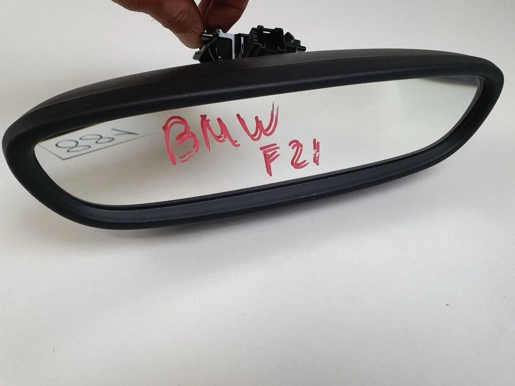 Rear view mirror (interior) 021221
