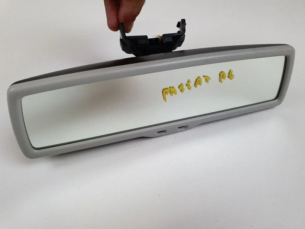 Rear view mirror (interior) 015625