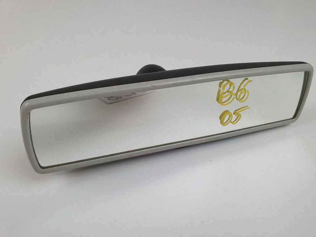 Rear view mirror (interior) 010783