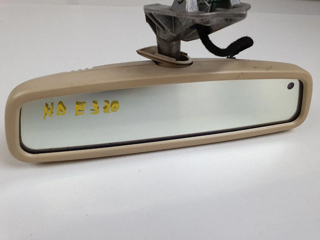 Rear view mirror (interior) 2118100417