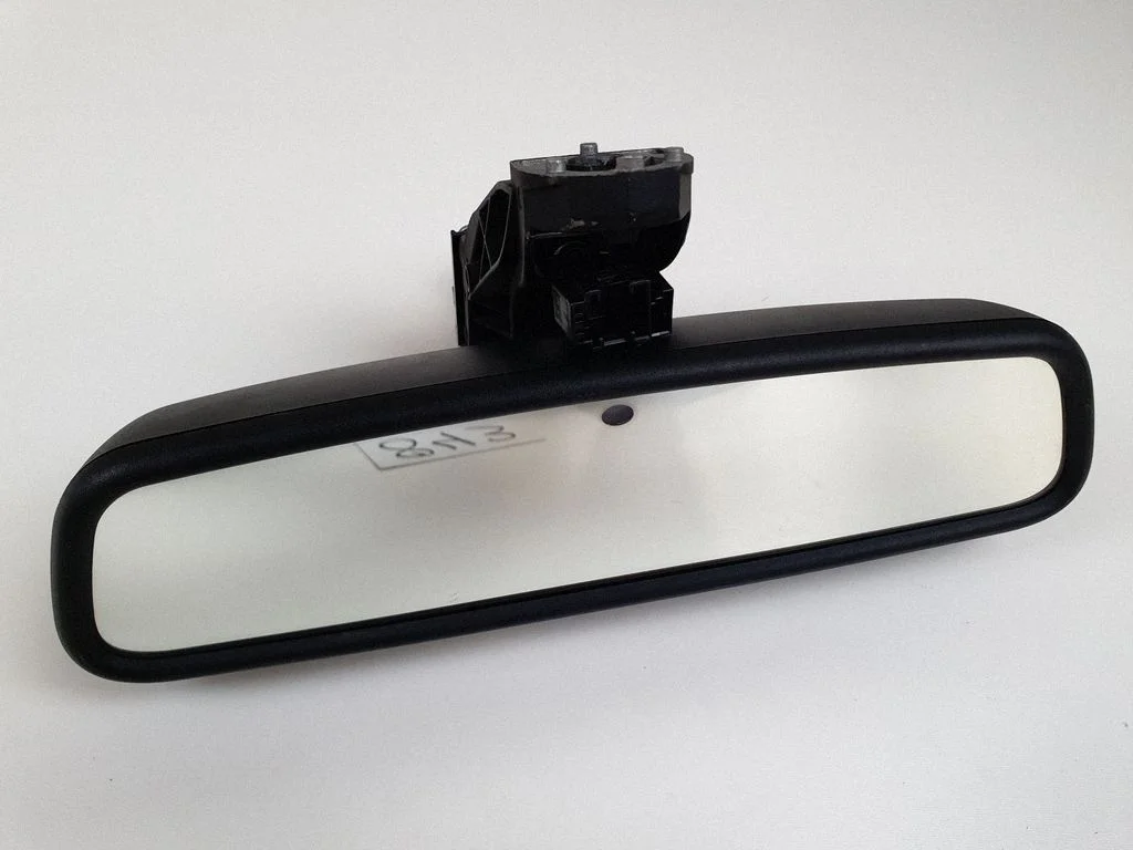 Rear view mirror (interior) 6905977