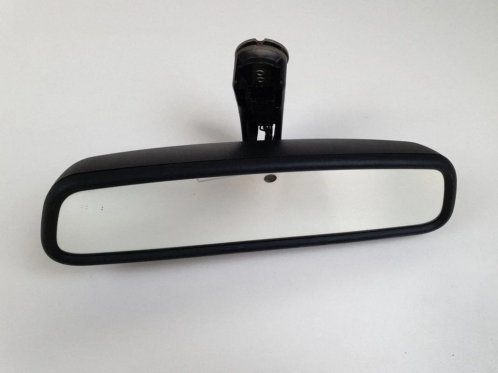Atpakaļskata spogulis (salonā) 8236774