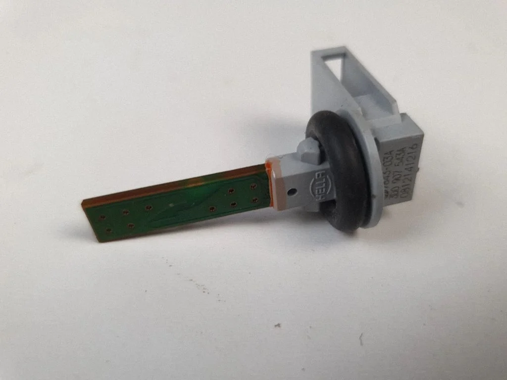 Interior temperature sensor 3D0907543A