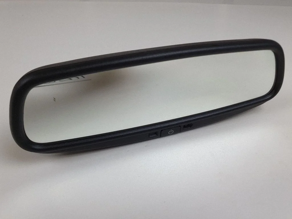 Rear view mirror (interior) – Toyota Avensis T250 (2006-2009)