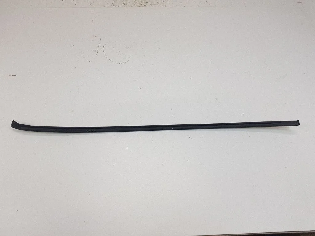 Windshield trim 3C0854328A