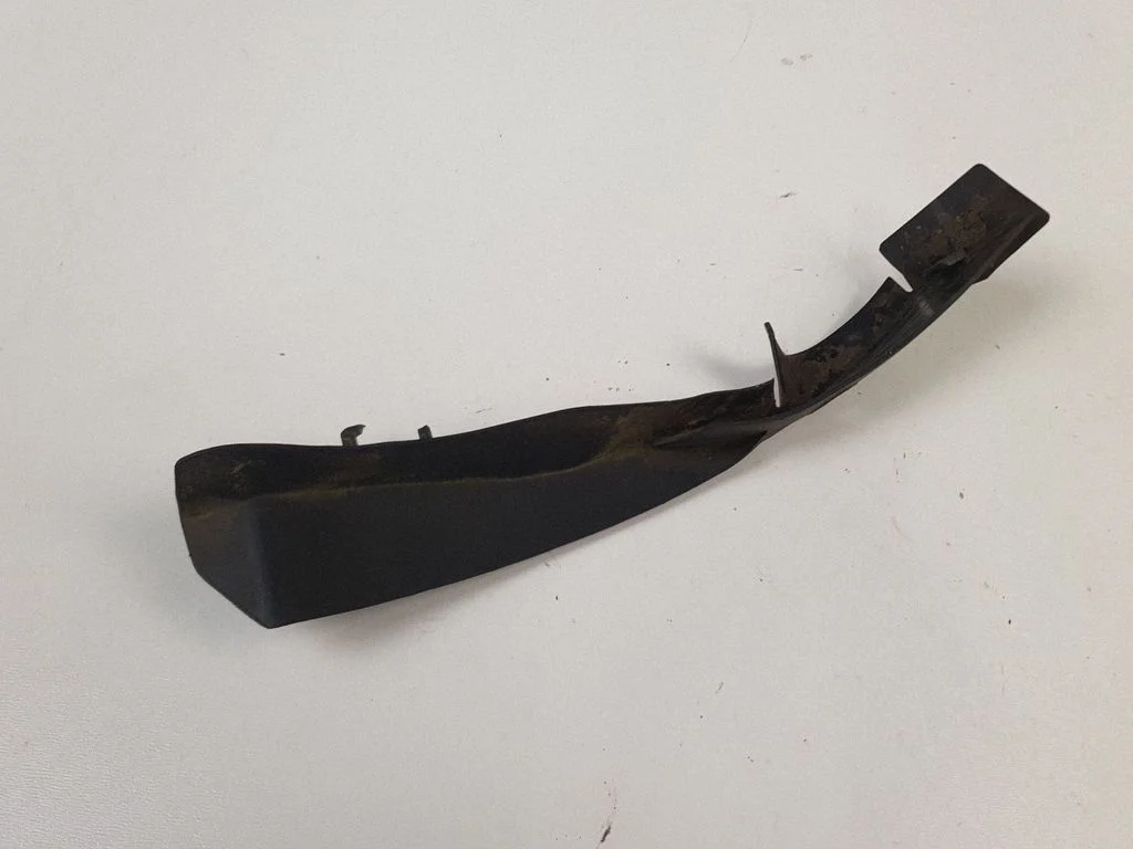 Fender end trim 32226813