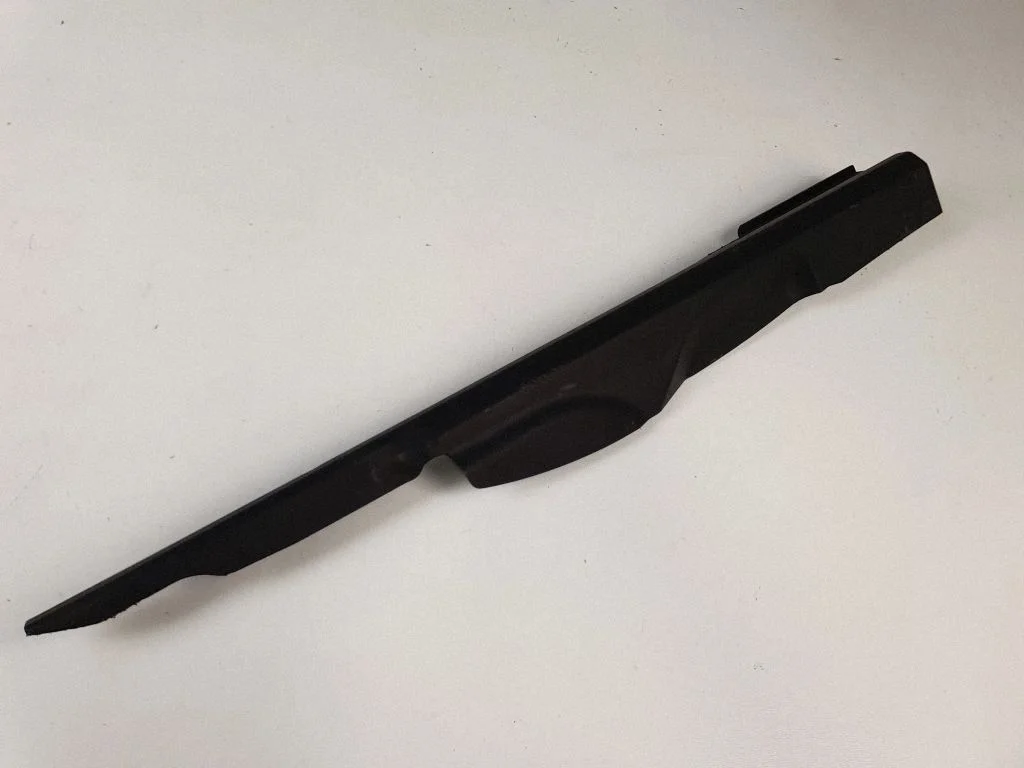 Fender end trim – Nissan Qashqai+2 (2008-2010)