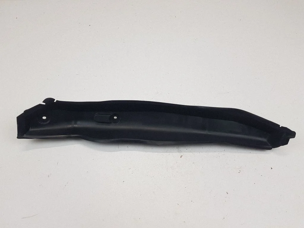 Fender end trim A1178890100